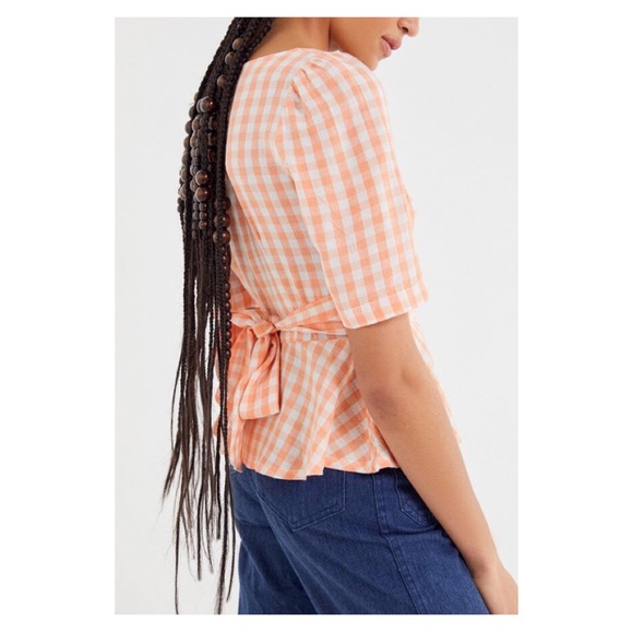 UO Penrose Linen Button-Front Peplum Top - Picture 3 of 7